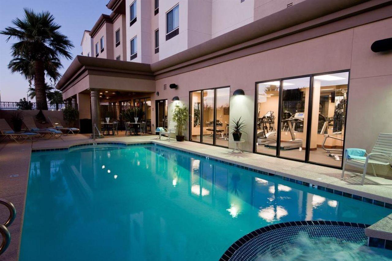 Doubletree By Hilton Phoenix-Gilbert Exterior photo