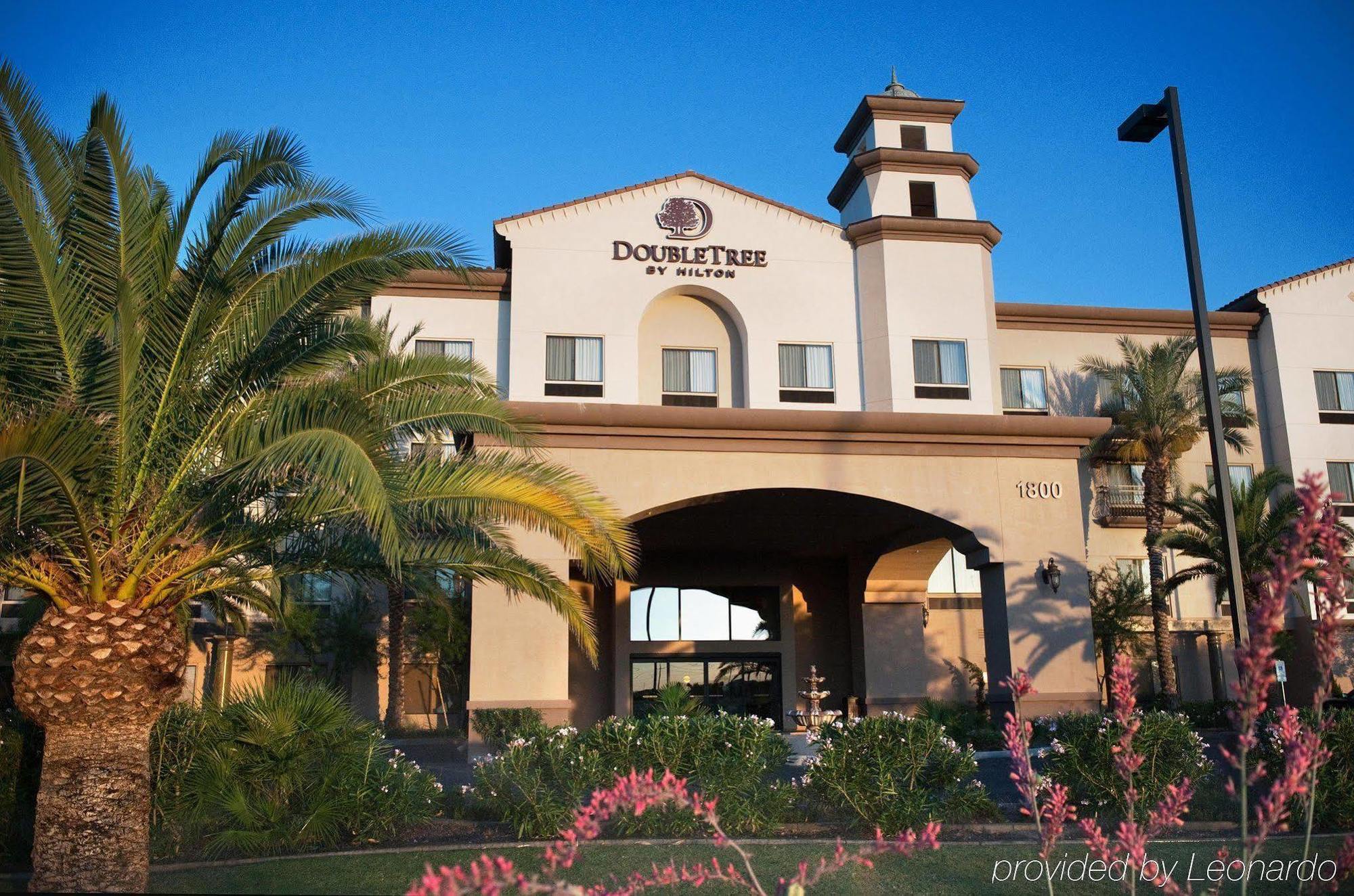 Doubletree By Hilton Phoenix-Gilbert Exterior photo